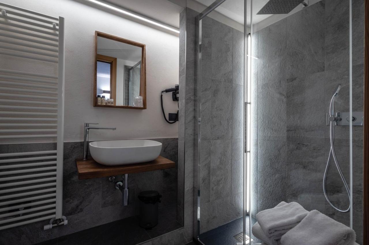 Queen Suite Spa Bath