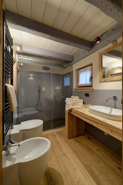 Double Room Split Level Spa Access